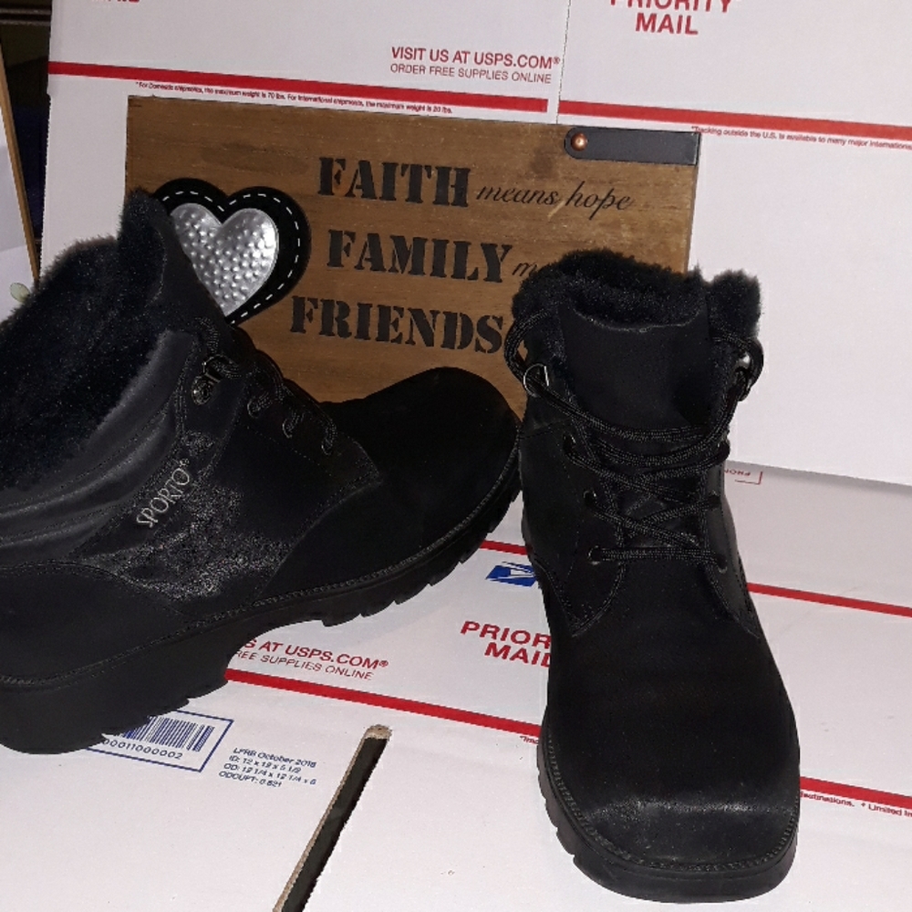 SPORTO INSULATED  WOMEN'S  BOOTS SZ 9M